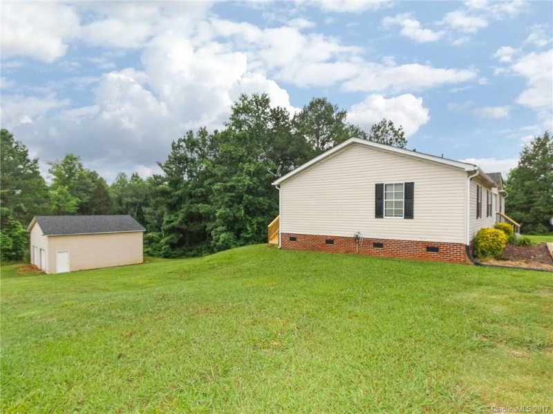 Property image 3 at 1418 Fawn Court, Catawba, SC 29704