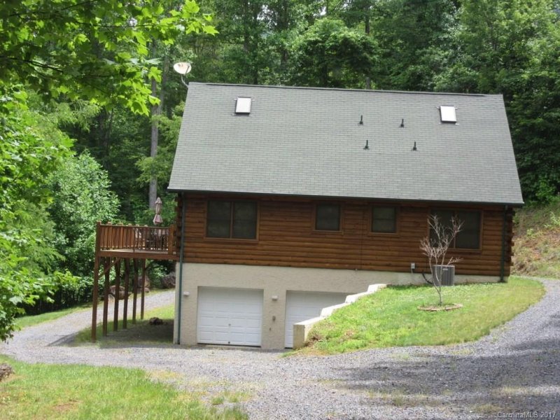 Property image 3 at 197 Meghan Loop, Bakersville, NC 28705