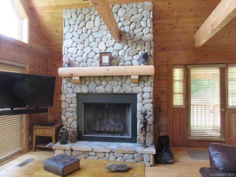 Property image 5 at 197 Meghan Loop, Bakersville, NC 28705