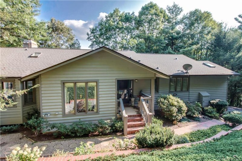 Property image 2 at 135 Sondley Parkway, Asheville, NC 28805