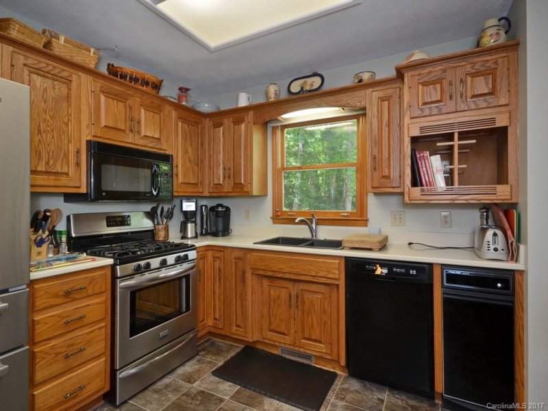 Property image 3 at 855 Country Club Drive, Canton, NC 28716