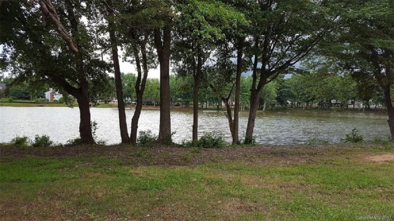 Property image 2 at 7636 Eastbourne Road, Charlotte, NC 28227