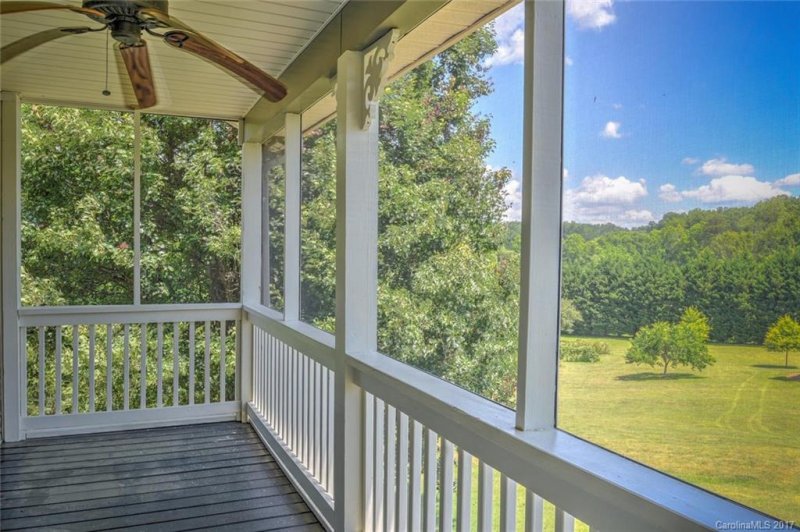 Property image 3 at 201 Meadow Run Extension, Asheville, NC 28806