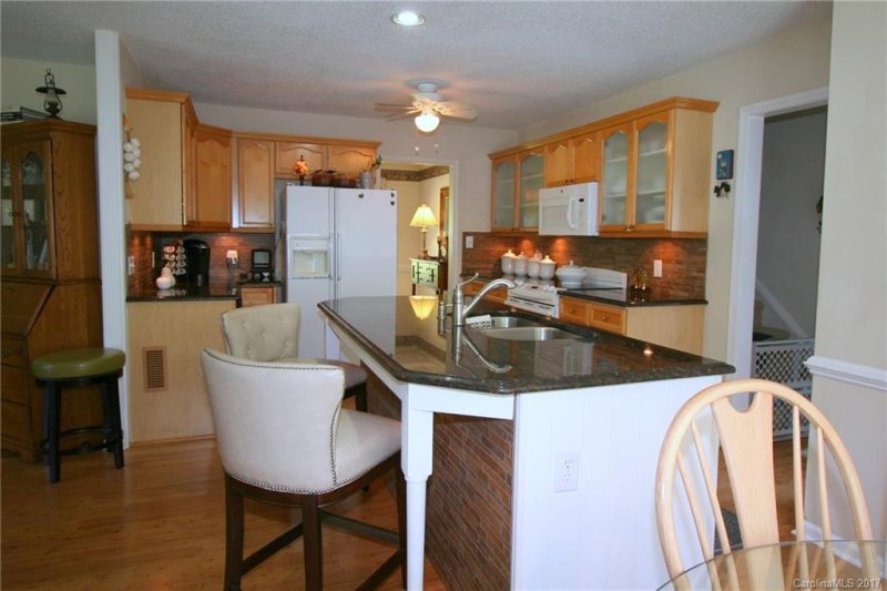 Property image 5 at 7913 White Cliffs Drive, Mint Hill, NC 28227