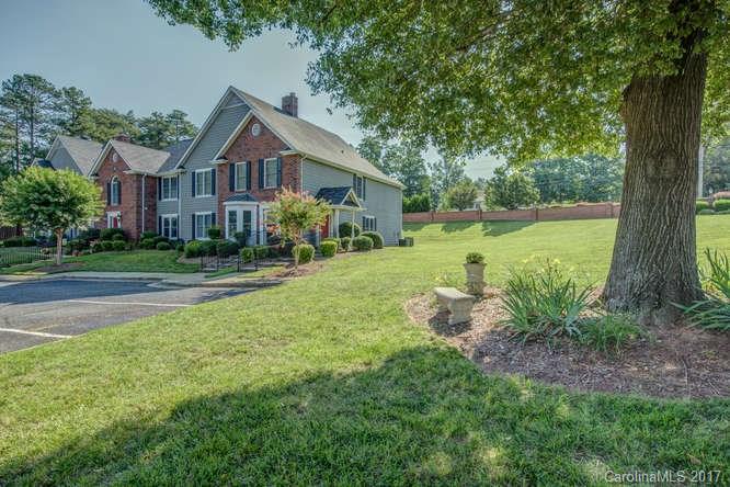 Property image 2 at 1695 Robinwood Road, Gastonia, NC 28054