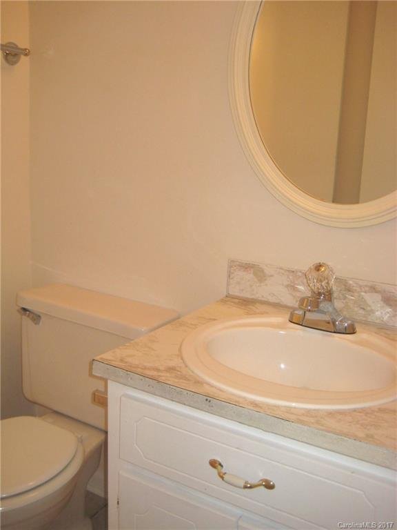 Property image 4 at 6824 Ridge Court, Charlotte, NC 28215