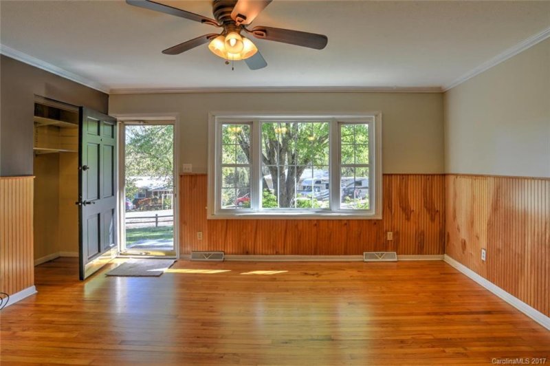 Property image 3 at 30 Grandview Circle, Asheville, NC 28806