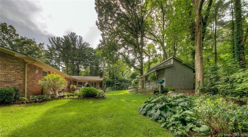 Property image 3 at 3221 Debbie Drive, Hendersonville, NC 28791