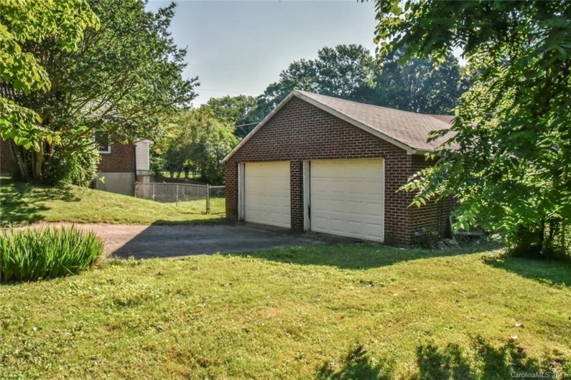 Property image 5 at 115 Onteora Boulevard, Asheville, NC 28803