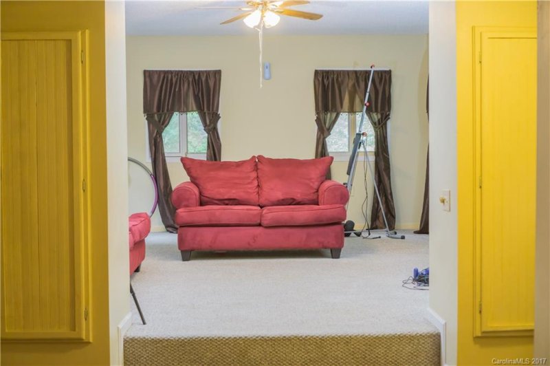 Property image 2 at 70 Riddle Road, Swannanoa, NC 28778