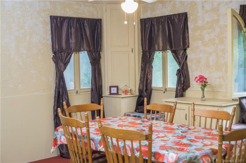 Property image 5 at 70 Riddle Road, Swannanoa, NC 28778