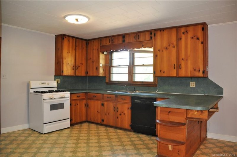 Property image 5 at 212 Norton Road, Mount Holly, NC 28120