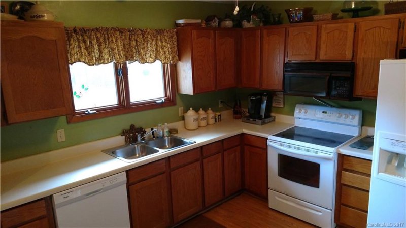 Property image 4 at 902 Wellington Hills Circle, Salisbury, NC 28147