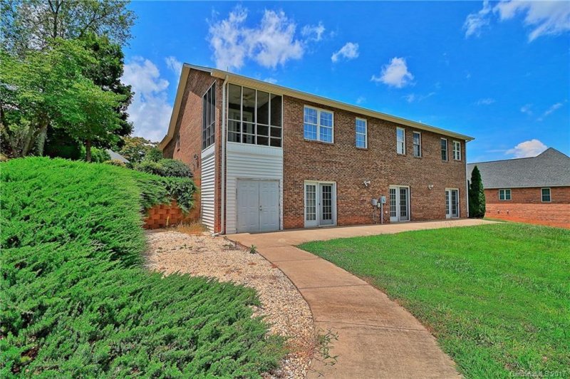 Property image 3 at 105 Glenview Drive, Cherryville, NC 28021