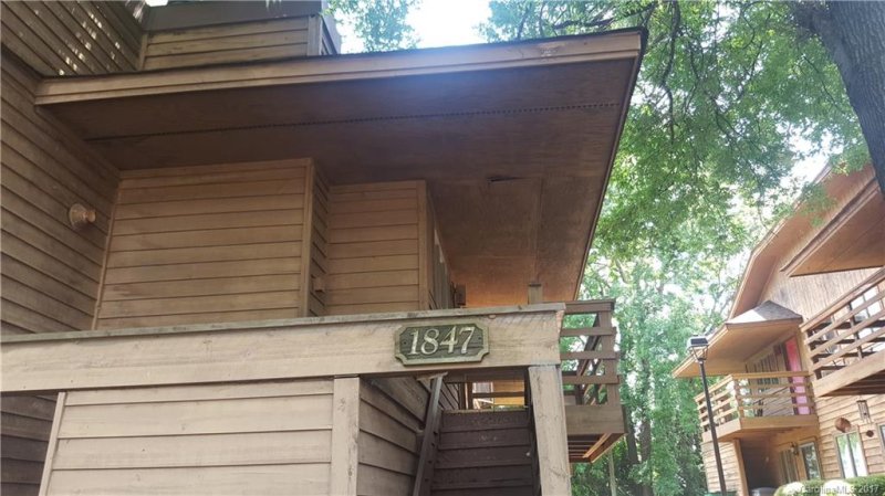 Property image 2 at 1847 J Julian Lane, Charlotte, NC 28208