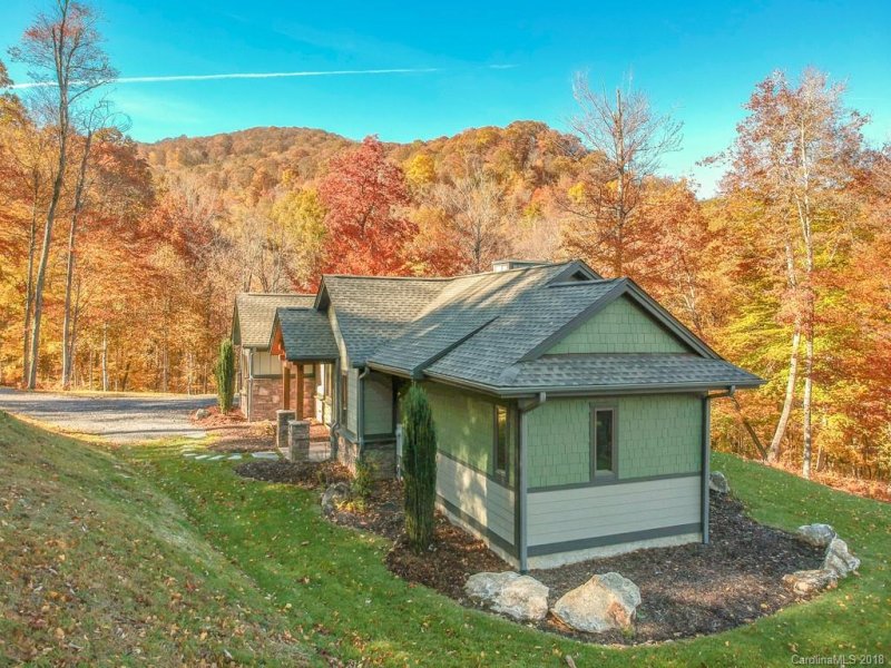 Property image 2 at 31 Black Bear Run, Mars Hill, NC 28754