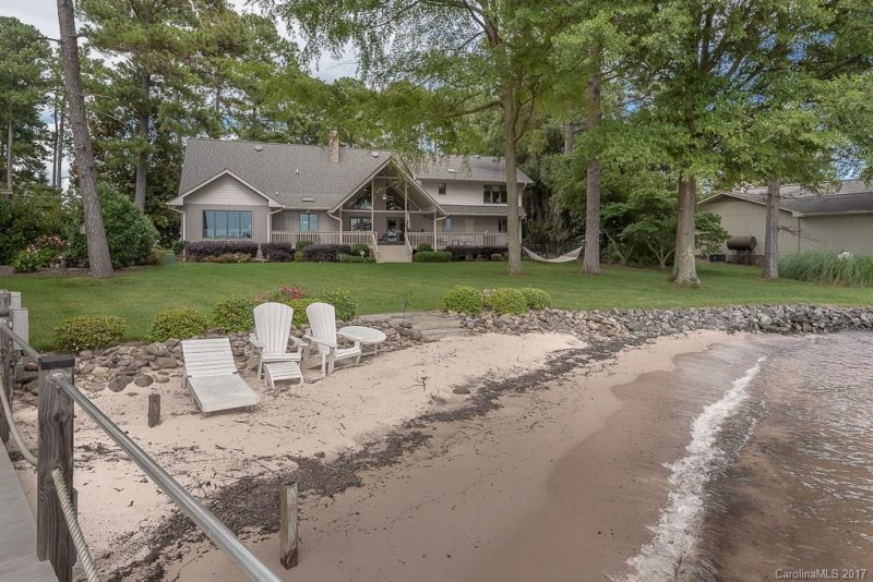 Property image 3 at 720 Isle Of Pines Road, Mooresville, NC 28117