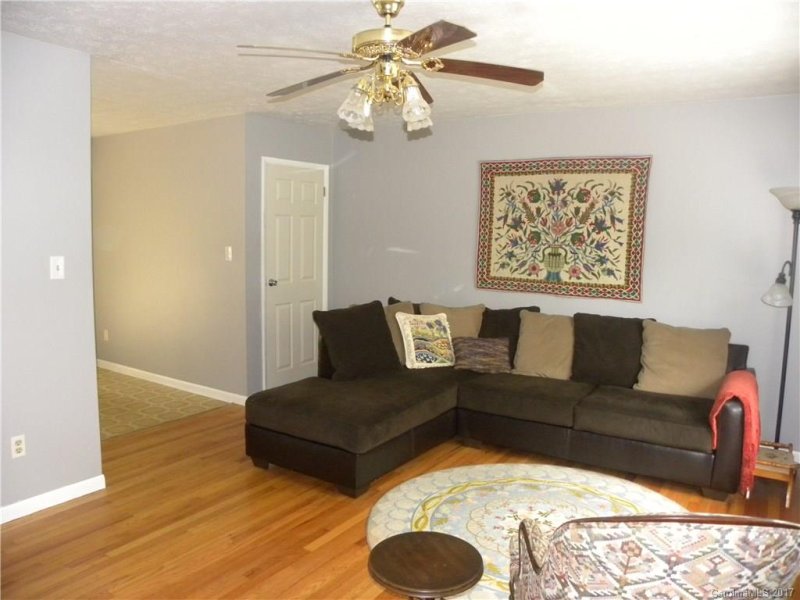 Property image 4 at 208 Melody Circle, Swannanoa, NC 28778