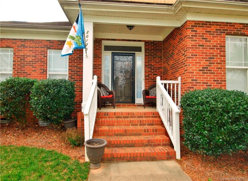 Property image 2 at 20120 Colony Point Lane, Cornelius, NC 28031