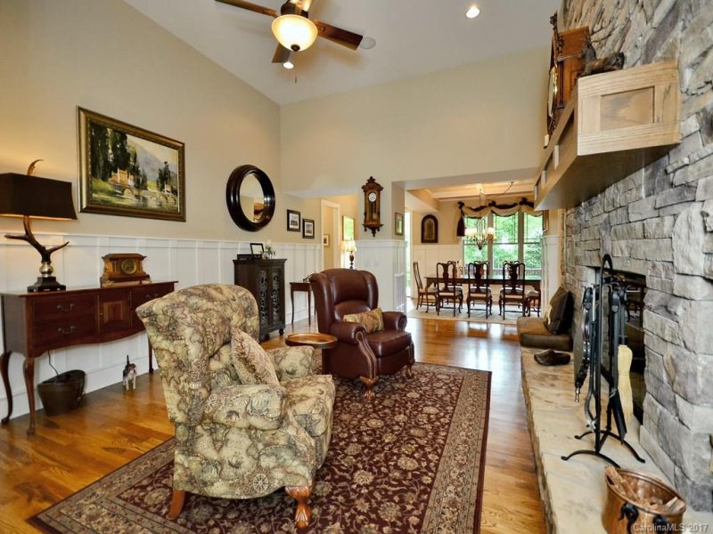 Property image 5 at 90 N Ridgeview Hill Drive, Hendersonville, NC 28791