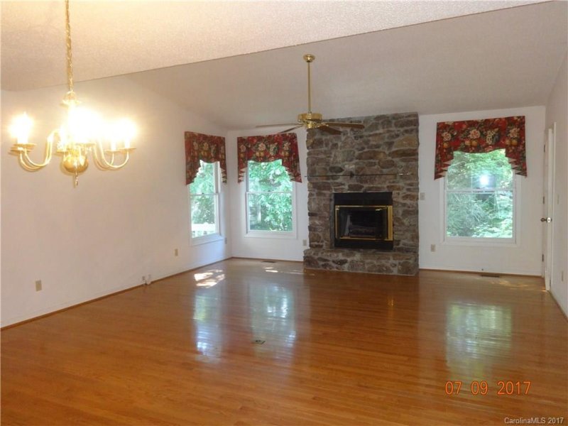 Property image 5 at 1 Llama Vista Street, Black Mountain, NC 28711