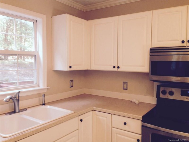 Property image 4 at 10430 Misty Ridge Lane, Charlotte, NC 28277