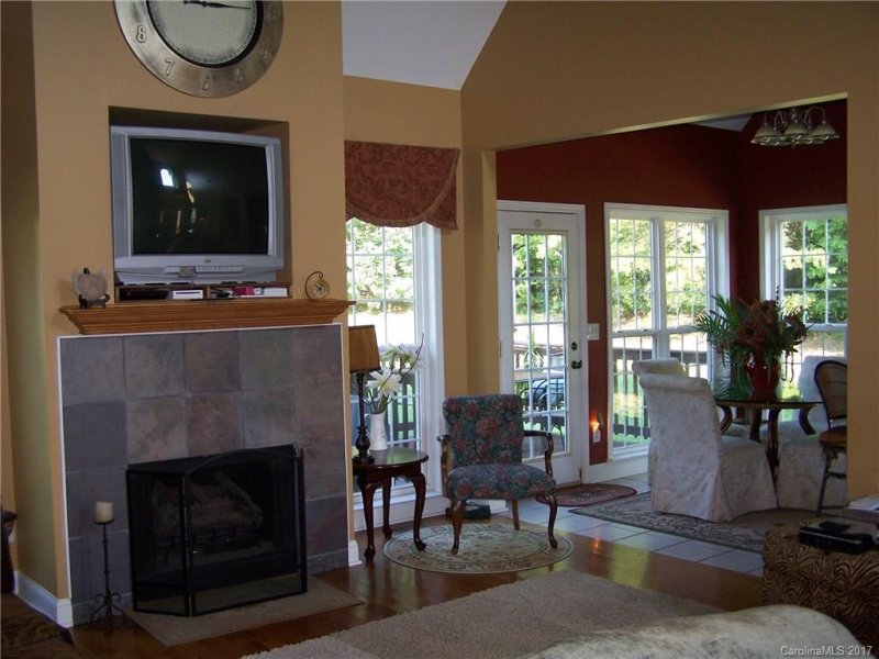 Property image 5 at 2019 Lynmore Drive, Sherrills Ford, NC 28673