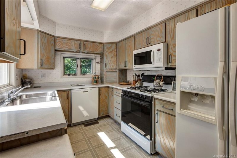 Property image 4 at 112 Black Oak Drive, Asheville, NC 28804