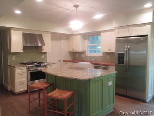 Property image 3 at 821 Greentree Drive, Charlotte, NC 28211