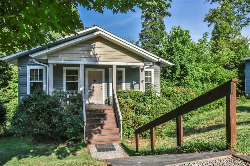 Property image 2 at 140 Warren Haynes Drive, Asheville, NC 28806