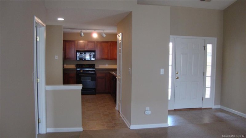 Property image 3 at 22 E Fairway View Court, Etowah, NC 28729