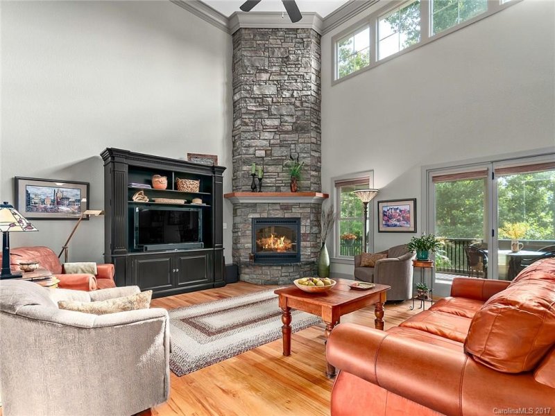 Property image 4 at 81 Ledgestone Drive, Fairview, NC 28730