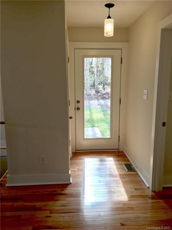 Property image 3 at 84 Arco Road, Asheville, NC 28805