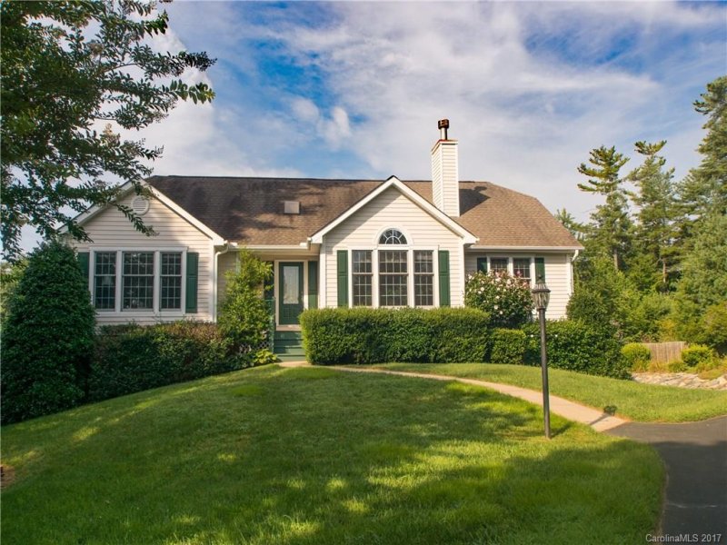 23 Old Applewood Lane