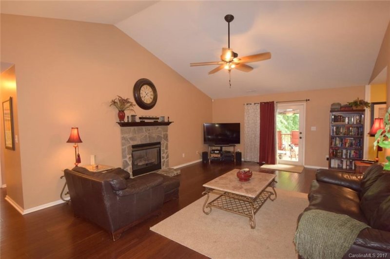 Property image 2 at 1876 Cameron Heights Circle, Denver, NC 28037