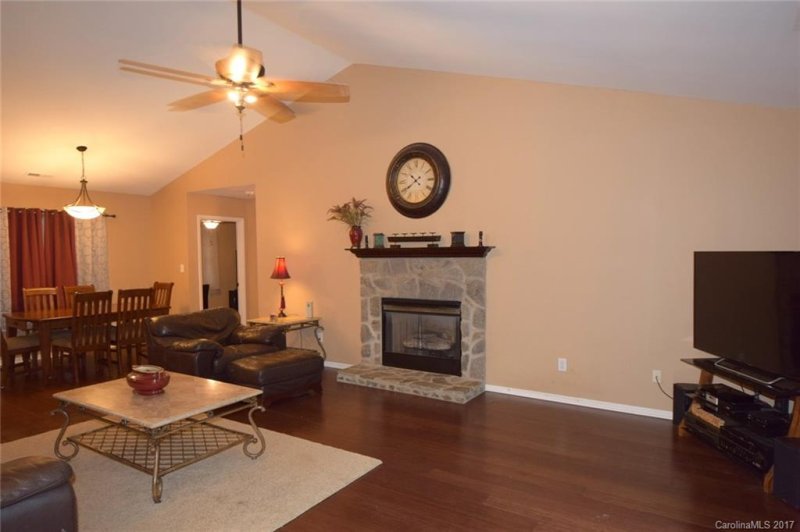 Property image 4 at 1876 Cameron Heights Circle, Denver, NC 28037