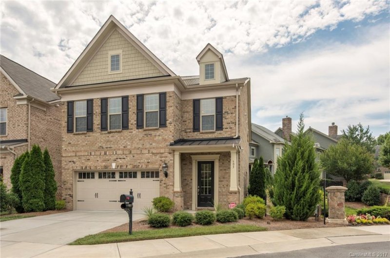 Property image 2 at 503 Dixter Lane, Charlotte, NC 28211