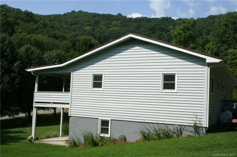 Property image 4 at 158 Green Meadow Lane, Mars Hill, NC 28754