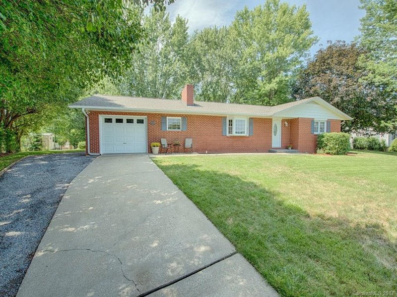 62 Pinewood Lane