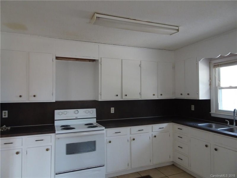 Property image 3 at 696 Brookwood Drive, Mooresville, NC 28115