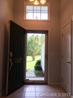 Property image 2 at 1107 Courtney Cove Court, Gastonia, NC 28052
