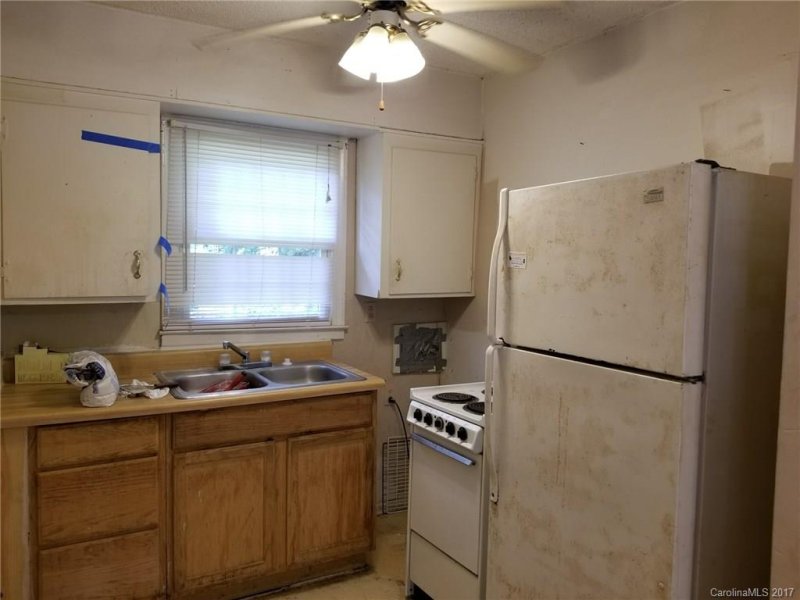 Property image 3 at 601 Morningside Road, Charlotte, NC 28214