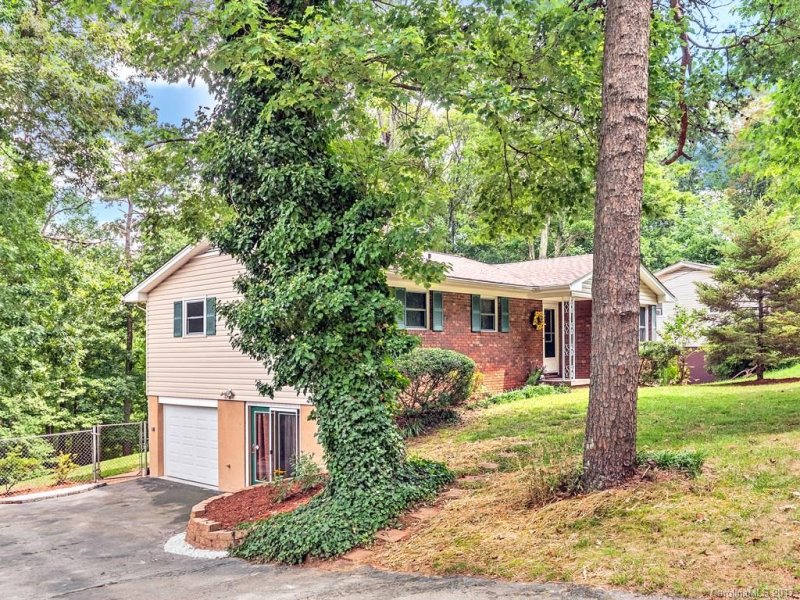 Property image 2 at 142 Stradley Mountain Road, Asheville, NC 28806