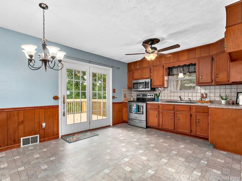 Property image 3 at 142 Stradley Mountain Road, Asheville, NC 28806