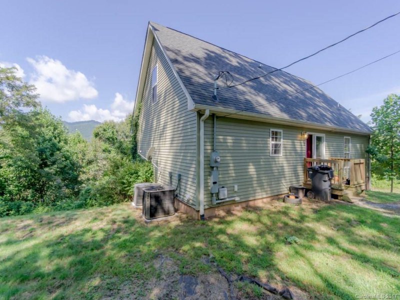 Property image 4 at 85 Sunnybrook Trail, Clyde, NC 28721