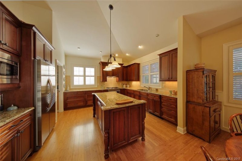 Property image 3 at 25 King Heights Drive, Fletcher, NC 28732