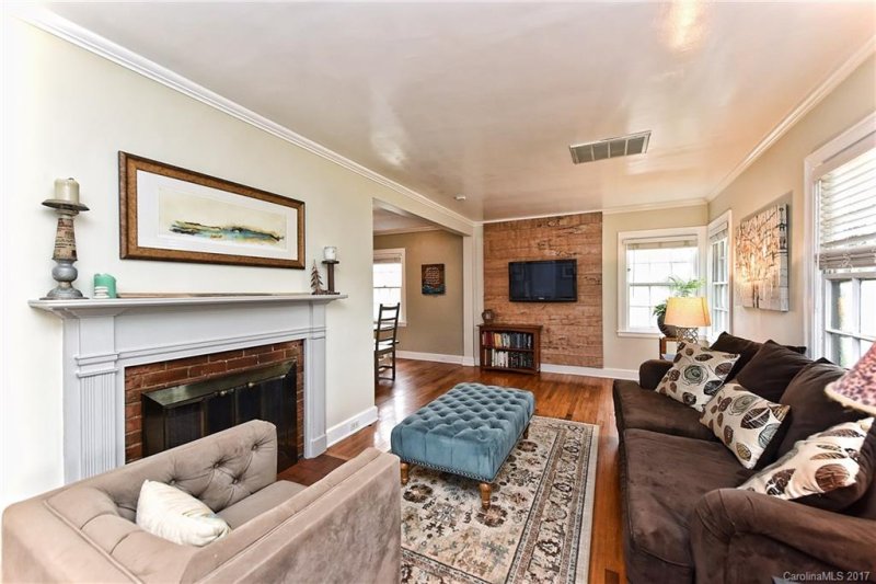 Property image 3 at 1424 Lyon Court, Charlotte, NC 28205