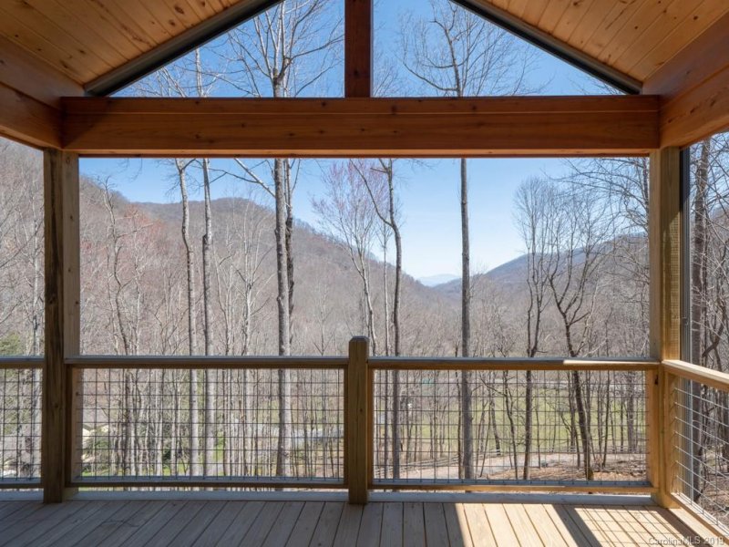 Property image 4 at 341 Pearl Way, Burnsville, NC 28714