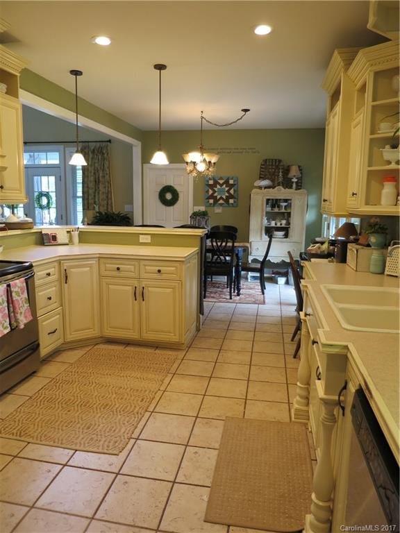 Property image 5 at 5108 Stockbridge Drive, Mount Holly, NC 28120