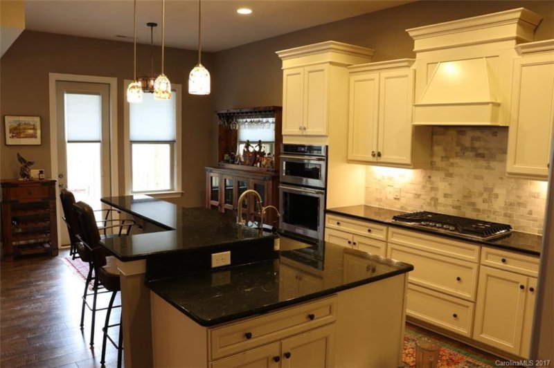 Property image 4 at 611 Bourton House Drive, Charlotte, NC 28211